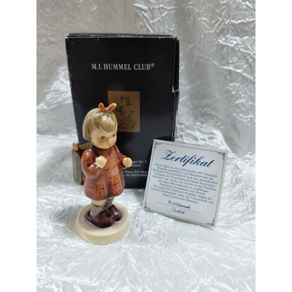 Vtg M.I. Hummel Club Figurine "Whats That?" Hum 488 Exclusive Edition 1995 #1039
